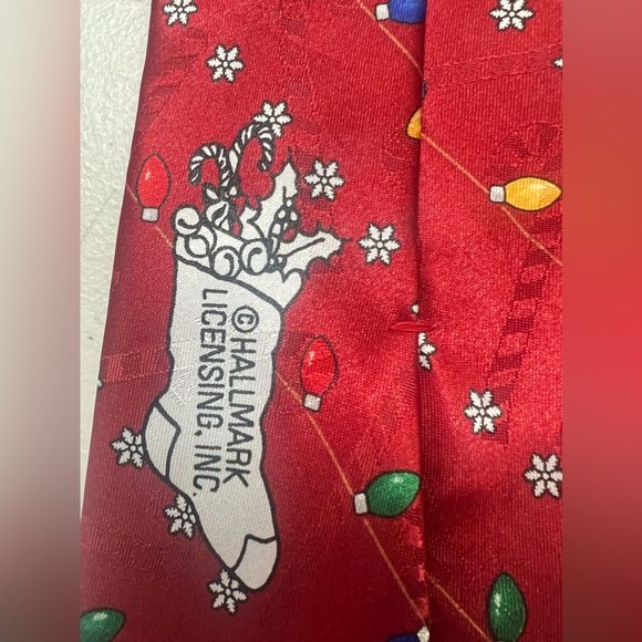Hallmark Yule Tie Greetings Christmas Tie - Picture 6 of 6